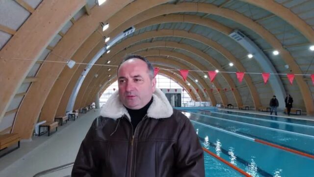 Târgu Neamț: Bazinul de înot didactic administrat de Colegiul Național „Ștefan cel Mare”