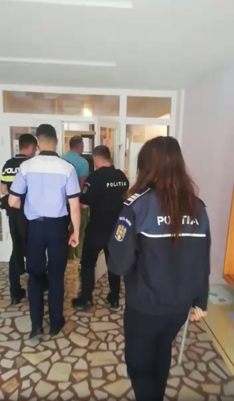 Continuă protestul inedit al polițiștilor din Neamț: astăzi donează sânge cei de la Transporturi
