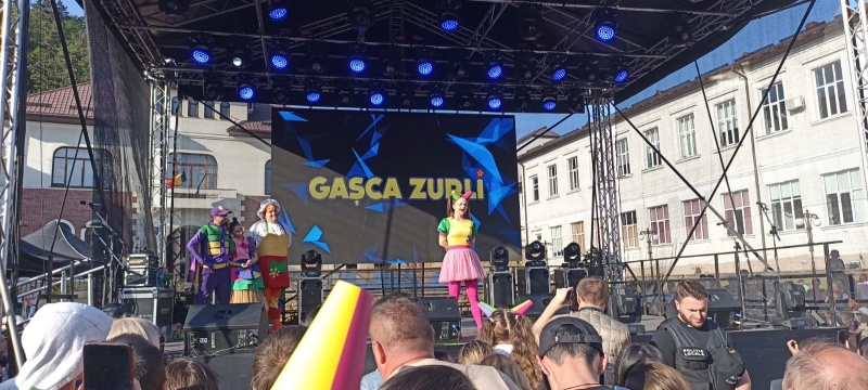 VIDEO. Gașca Zurli – veselie, emoții și lacrimi la Piatra-Neamț