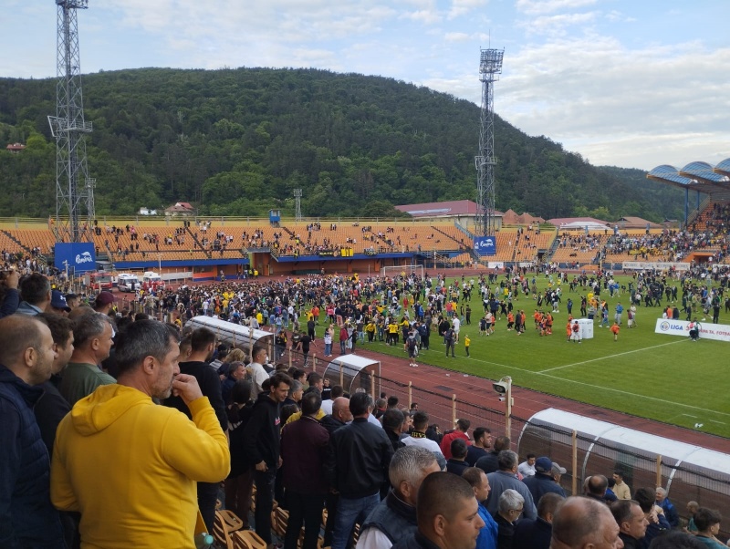 Imaginea bucuriei pe stadionul din Piatra Neamț