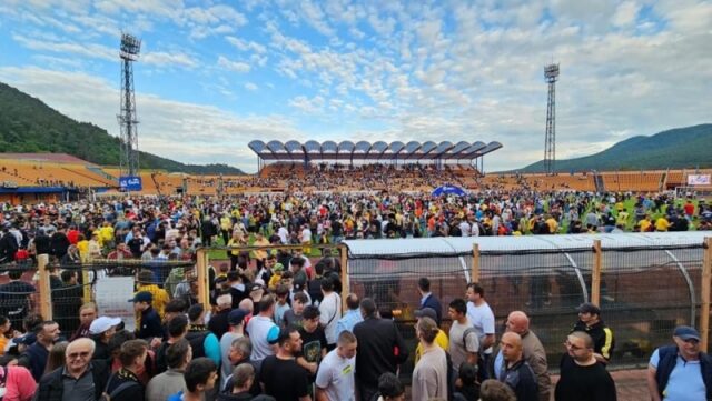 Primăria Piatra-Neamț: „În următoarele zile încep lucrările la Stadionul Municipal, în vederea omologării pentru Liga 2”