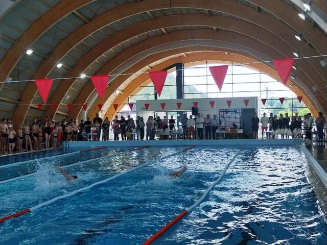 Colegiul Național ”Ștefan cel Mare” – competiții sportive organizate de 1 Iunie. Primul concurs de înot în noul bazin didactic