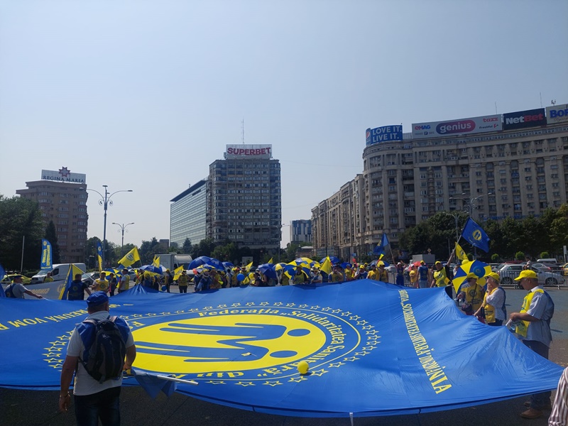 Delegație de 25 sindicaliști din Neamț la protestul Federației Solidaritatea Sanitară de la București