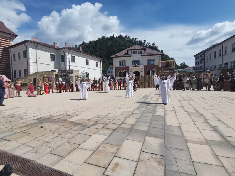 VIDEO. FOTO. Festivalul dacic Petrodava pe Platoul Curții Domnești din Piatra Neamț