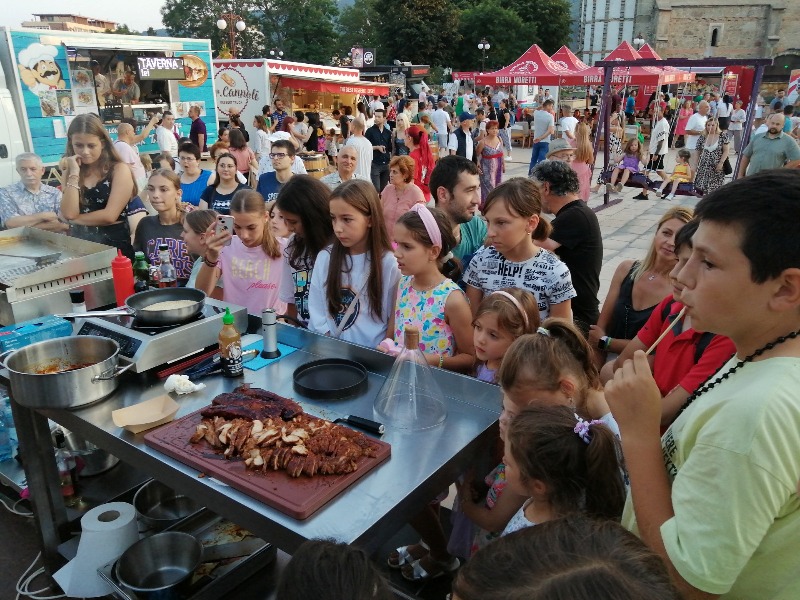 Piatra-Neamț, Curtea Domnească: Show de senzație la Urbea Food Fest