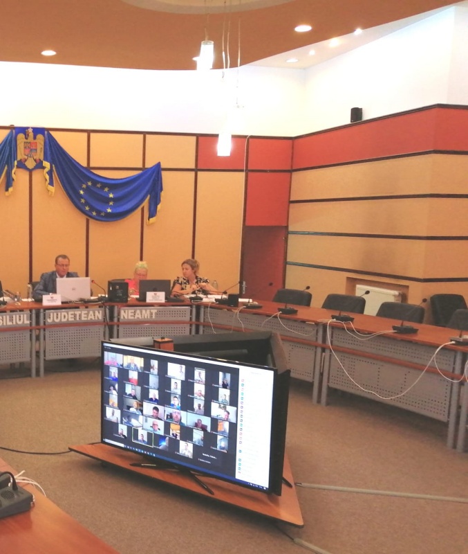 CJ Neamţ: Colocviul-minune şi roaba cu „metafore” WhatsApp Image 2023 08 29 at 13.59.59