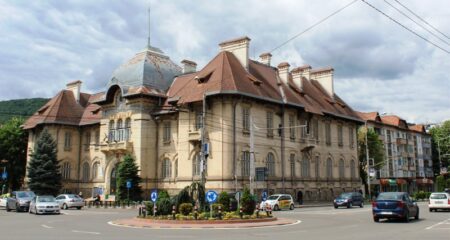 Anunț al Primăriei Piatra Neamț privind lucrările de semnalizare în zona Muzeului de Istorie
