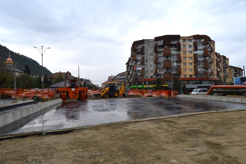 Piatra Neamț: Mâine se asfaltează podul de la Spital