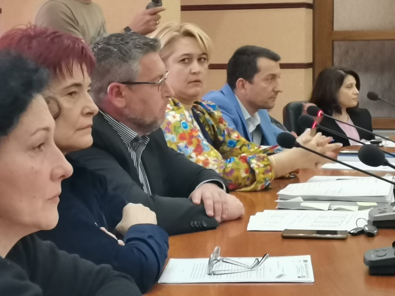 Ceasul al 12-lea trecute fix: încă o comisie și noi discuții pentru rezolvarea problemelor Spitalului Județean Neamț