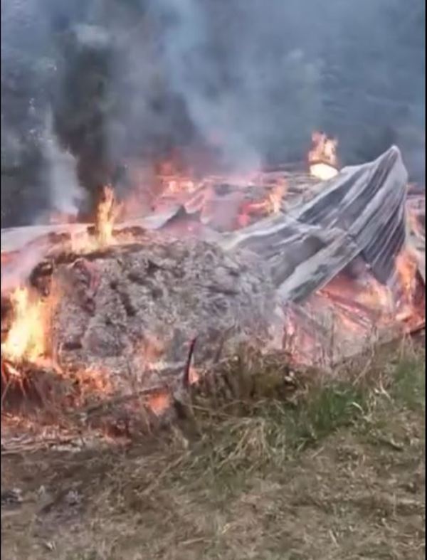 Caz șocant în Harghita. Incendii pe bază de naționalitate, pe proprietăți ale unor locuitori din Neamț