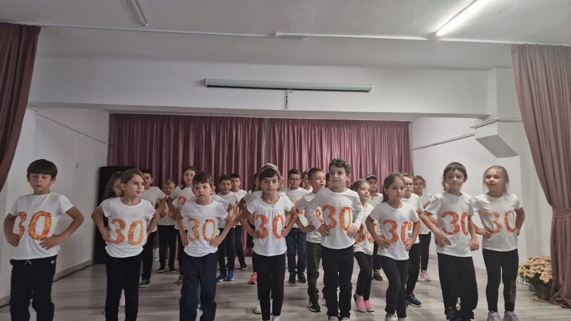 Aniversarea a 30 de ani de existență a Școlii Gimnaziale ”Nicu Albu” Piatra Neamț