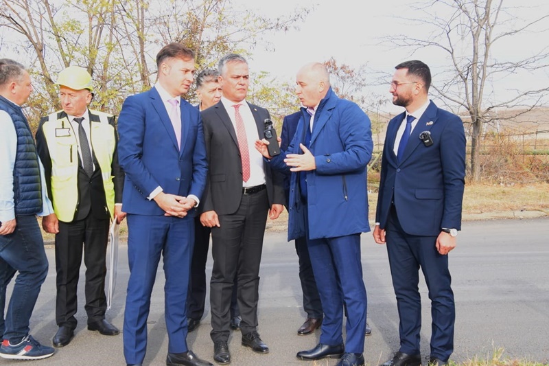 Ministrul, liberalii și firme de succes din Neamț