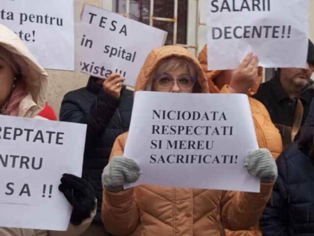 VIDEO. Protest al personalului TESA din SJU Piatra-Neamţ: „Ne-am săturat de batjocura guvernanţilor!&#8221;