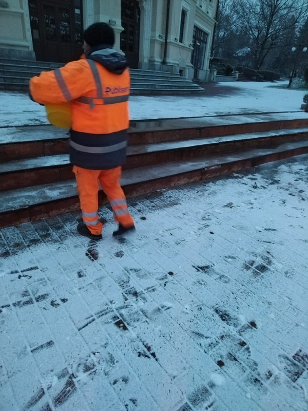 Iarna și-a intrat în drepturi în Neamț. Starea drumurilor în județ