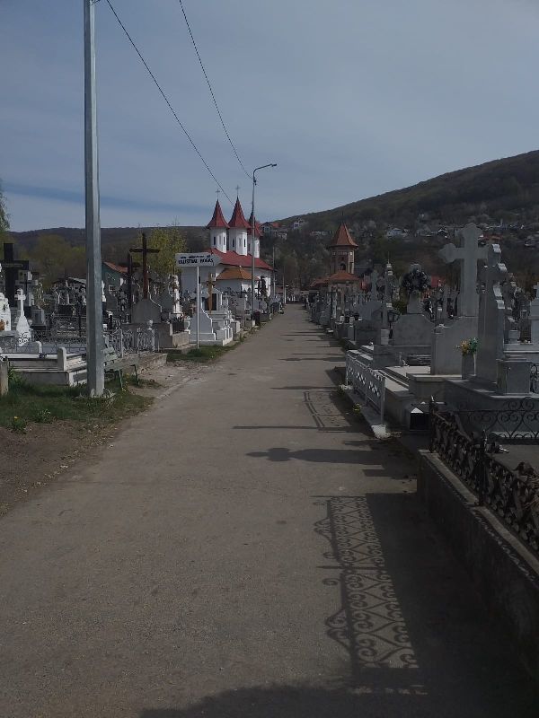 Tarife de întreţinere a cimitirelor mai mari la Piatra-Neamţ