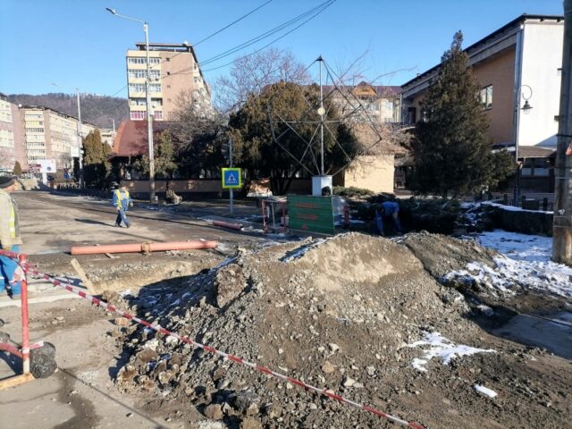 Piatra-Neamț: Se cuplează conducta nouă de apă. 24 de ore fără apă în oraș, Roznov și alte 3 comune