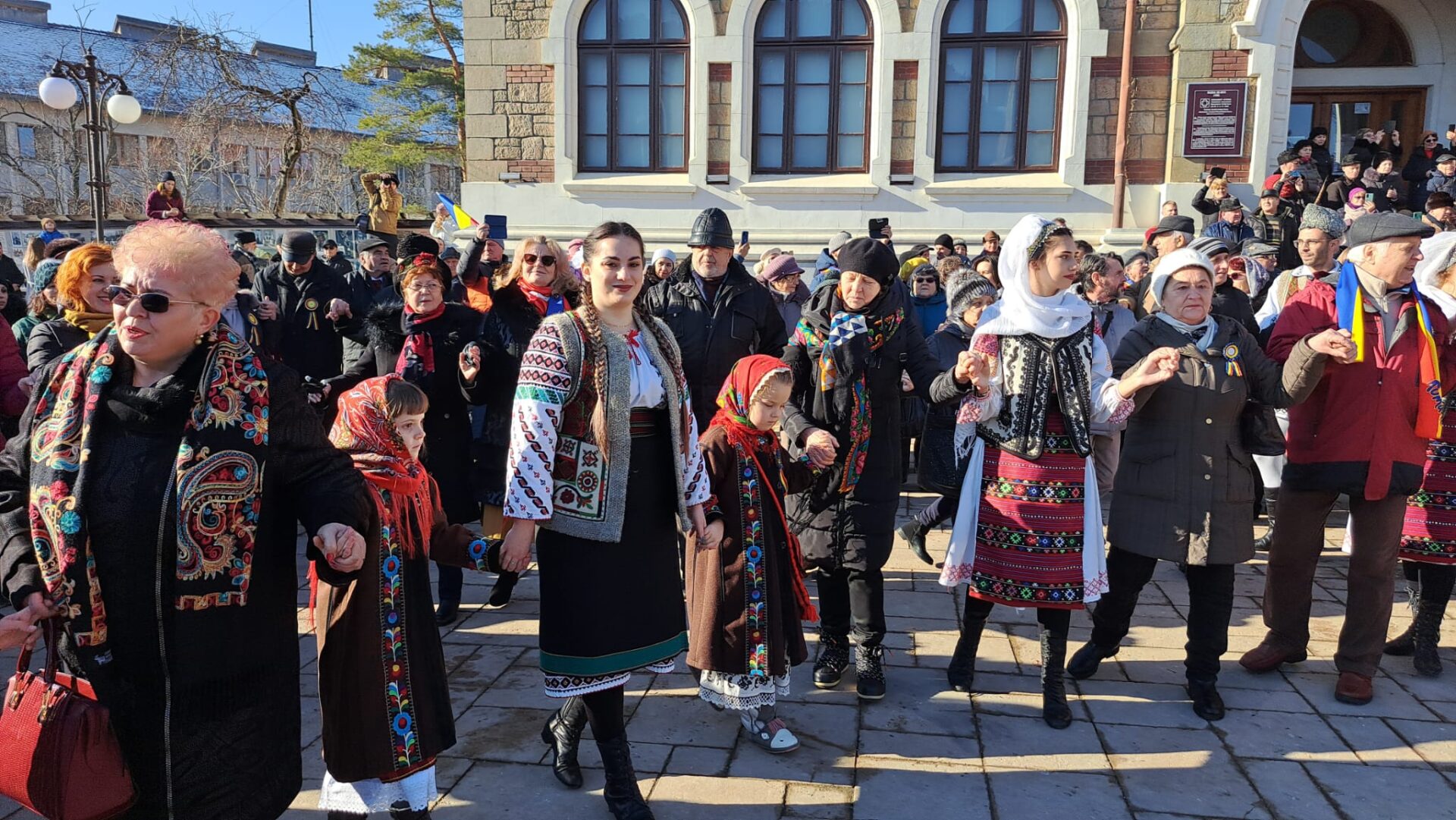 VIDEO. FOTO. Manifestare dedicată comemorării Zilei Unirii Principatelor Române la Piatra Neamț