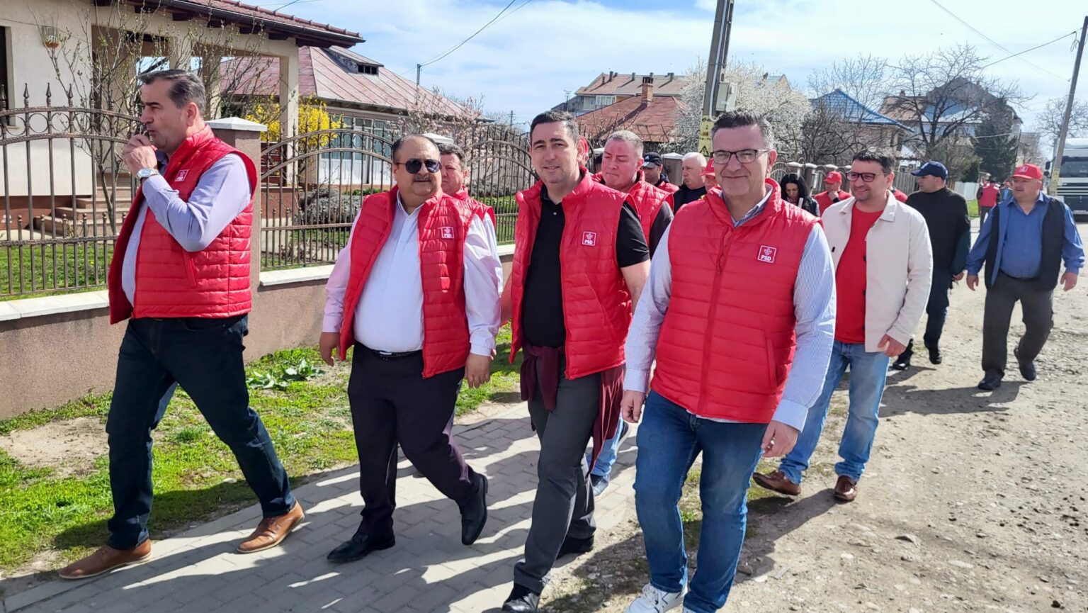 Nemțenii își arată susținerea pentru candidații PSD, în toate comunele și orașele județului. Comunicat de presă NeamtulMeritaPSDNeamt