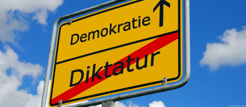 democratie dictatura