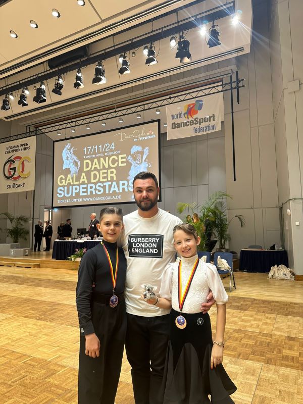 FOTO. Performanțe remarcabile pentru dansatorii din Neamț la competiția German Open Championship 2024 3 WhatsApp Image 2024 08 22 at 13.14.42