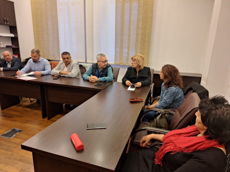 Asociația GAL Piatra Neamț, programe comunitare pentru dezvoltarea infrastructurii sociale intalnire membri GAL 2