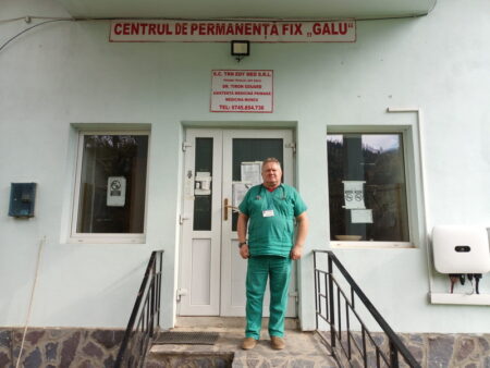 Povestea unui dispensar devenit centru de permanență / interviu cu dr. Eduard Tiron, medic în comuna Poiana Teiului