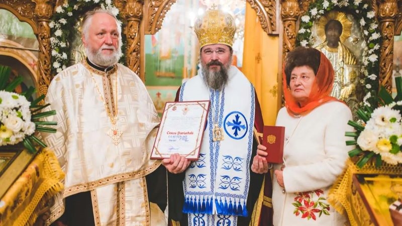 Preotul Ștefan Oprea a primit cea mai înaltă distincție din Patriarhia Română