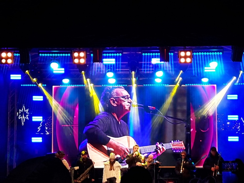 celor doi regretati artisti 1