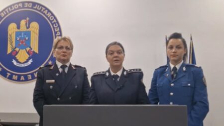 Măsuri de siguranță în Neamț, de Crăciun: polițiști, jandarmi și pompieri, la datorie