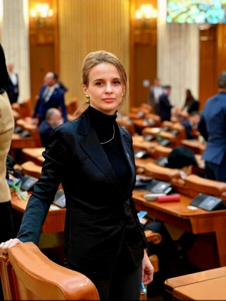 Deputat de Neamț, repus în drepturi în Partidul Oamenilor Tineri. Tribunalul București a anulat decizia de excludere deputat monica ionescu 02