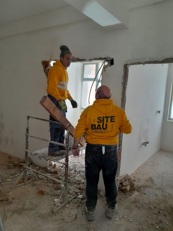 FOTO. S-a finalizat prima etapă de modernizare a Secției Boli Infecțioase din cadrul SJU Piatra Neamț 3 WhatsApp Image 2025 05 07 at 11.16.19