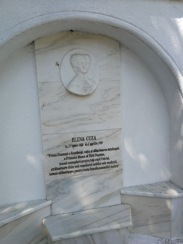 elena cuza monument