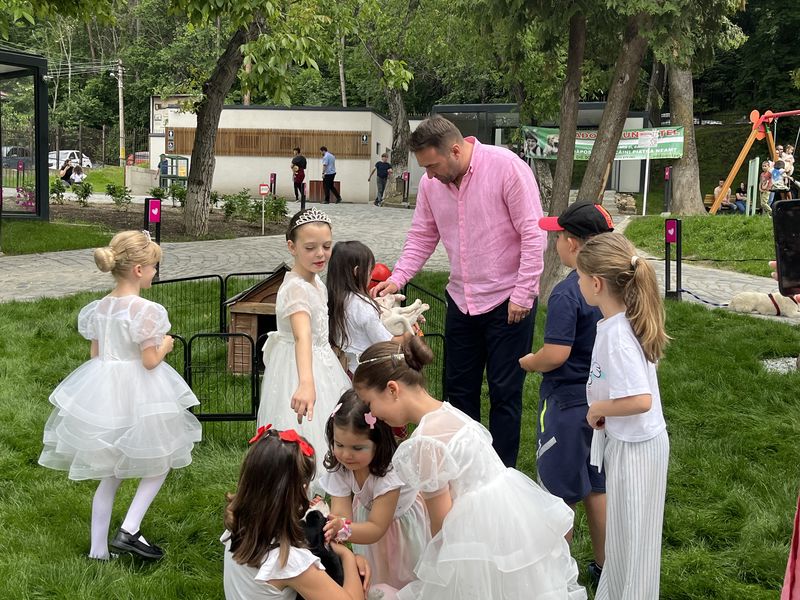 Video-foto.1 Iunie - Ziua Internațională a Copilului la Piatra-Neamț: mișcare, râsete colorate și joacă în aer liber! 9