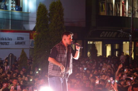 Seară incendiară la Piatra Fest 2025 la concertele artiștilor Petre Ștefan, Mira și Babasha