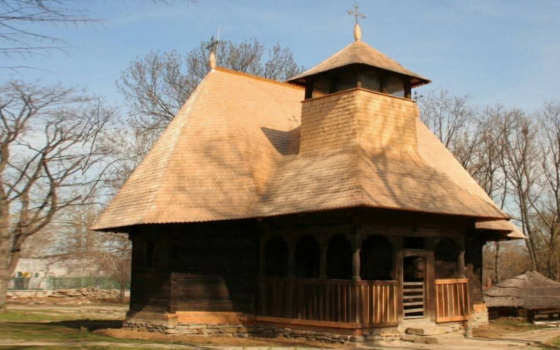 biserica rapciuni 3