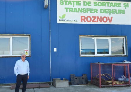 roznov sal director resize