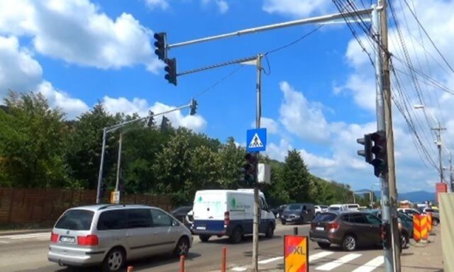 Piatra-Neamț. Se repornesc unele semafoare pe bulevardele Traian și Decebal