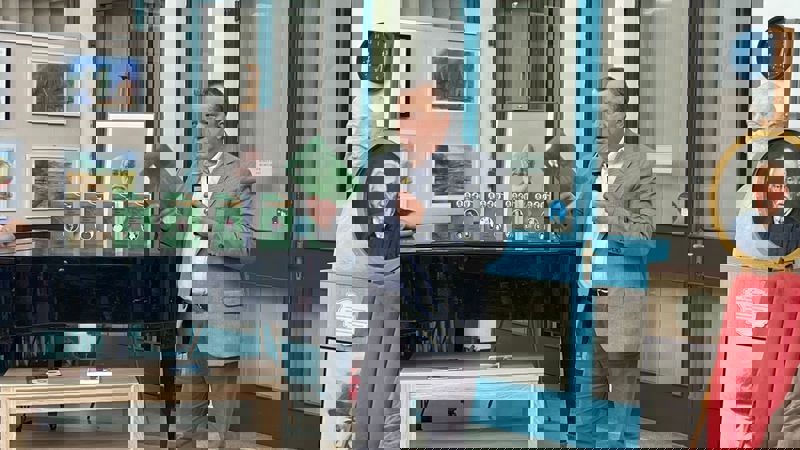 Lansare de carte despre p╟rintele Grebenea 8