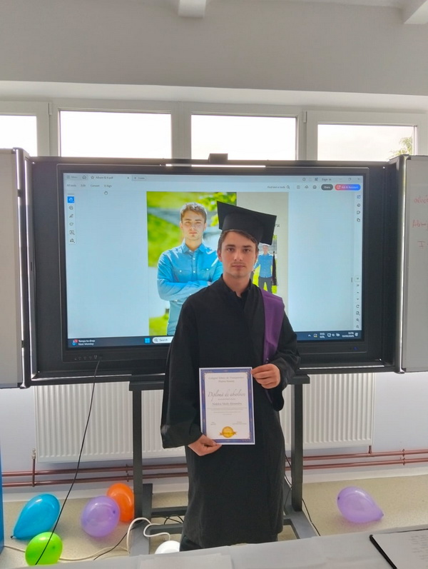 Alexandru Nedelcu, șeful de promoție de la Colegiul Tehnic de Transporturi Piatra Neamț / Drumul de la școala profesională la cel mai bun din generația sa
