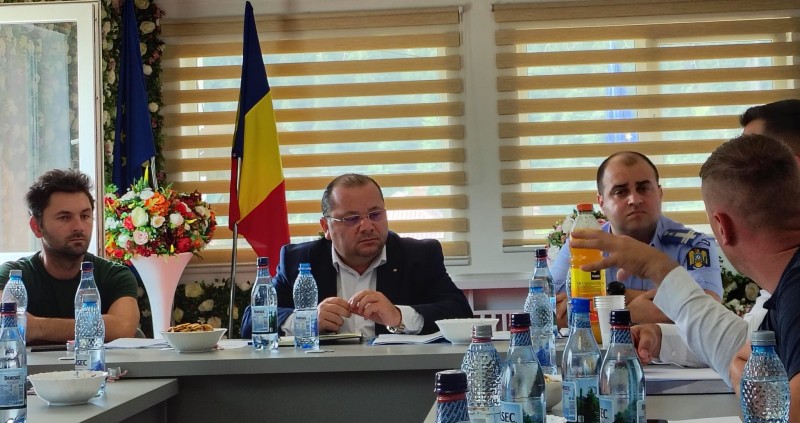 Calvarul urșilor care copleșesc autoritățile. Concluzia în Neamț: legea-i de vină!
