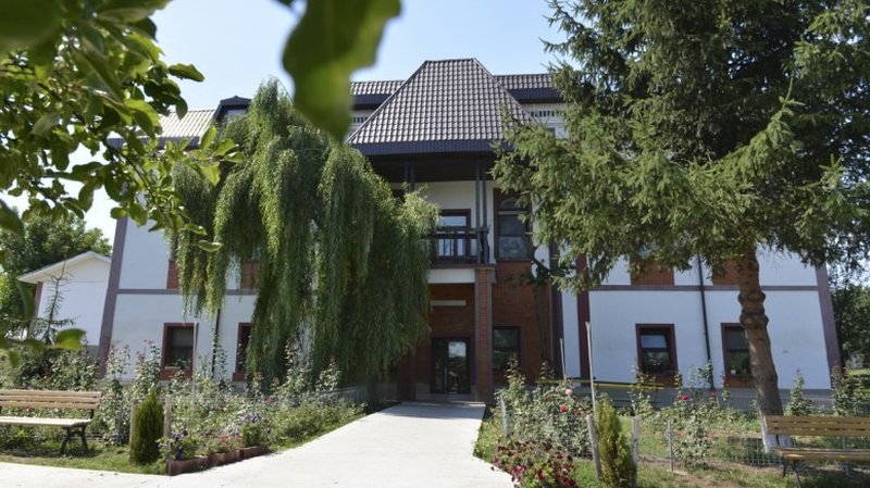 Centrul pentru Persoane cu Dizabilități Ruginoasa va fi preluat de CJ Neamț. Clădirea are nevoie de un acoperiș nou