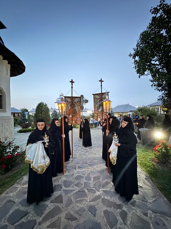 Manastirea Varatec 3