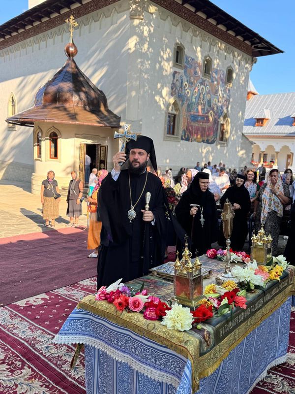 Manastirea Varatec 8