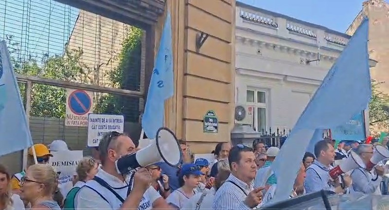 Proteste educatie