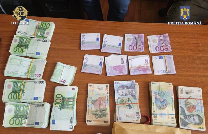 Destructurarea unei grupări specializate în plasarea de valută contrafăcută
