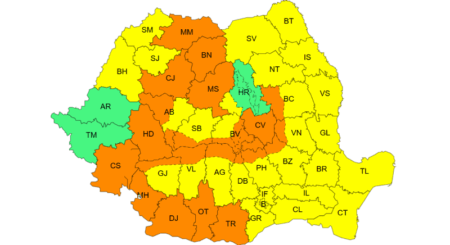 Vreme capricioasă la finalul verii: meteorologii au emis cod galben de averse torențiale și vijelii Vreme capricioasă la finalul verii: meteorologii au emis cod galben de averse torențiale și vijelii