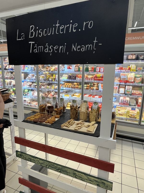 Video-foto. Carrefour Piatra-Neamț lansează un spațiu dedicat producătorilor locali 8 Carrefour Piatra Neamt 2