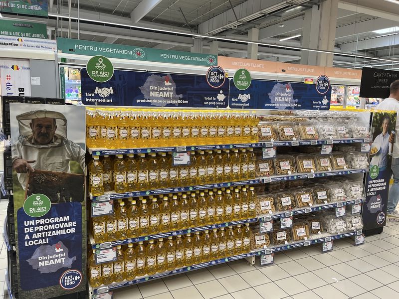 Video-foto. Carrefour Piatra-Neamț lansează un spațiu dedicat producătorilor locali 3 Carrefour Piatra Neamt 8