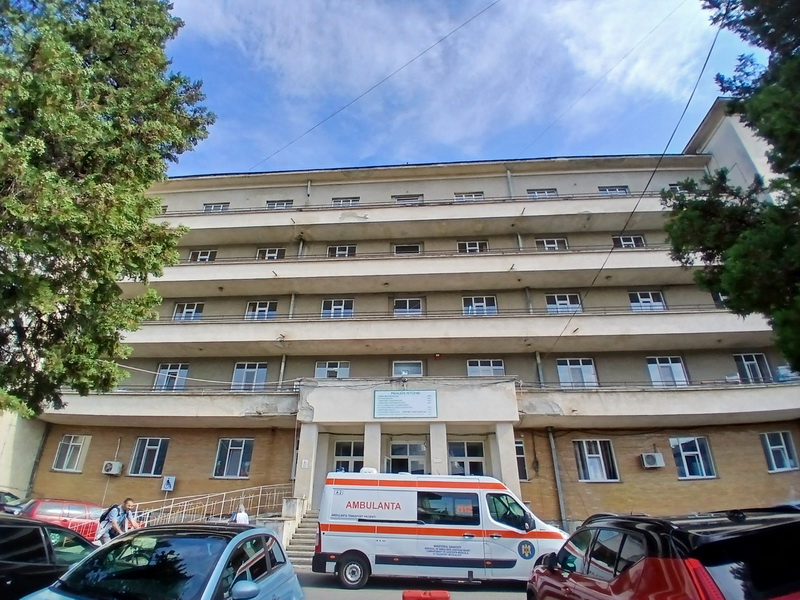 Cristina Atănăsoaie- Iacob, manager spitalului din Piatra Neamț: ”Termenul de acreditare a fost prelungit, avem multe lucrări de reabilitare” 3 sju neamt 2 resize
