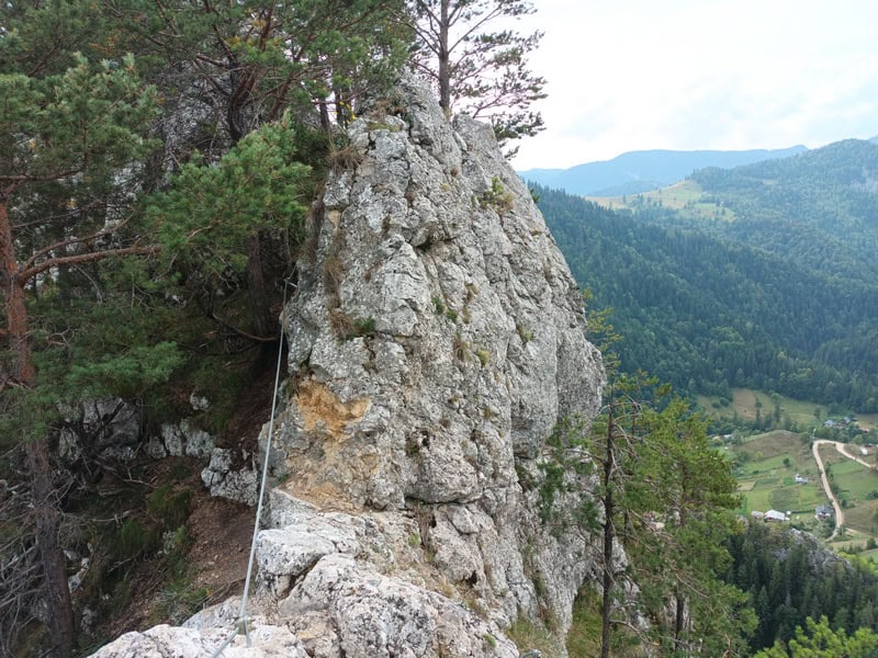 via ferrata 12 resize - Drumurile de fier ale muntelui: via ferrata în România și în Cheile Bicazului